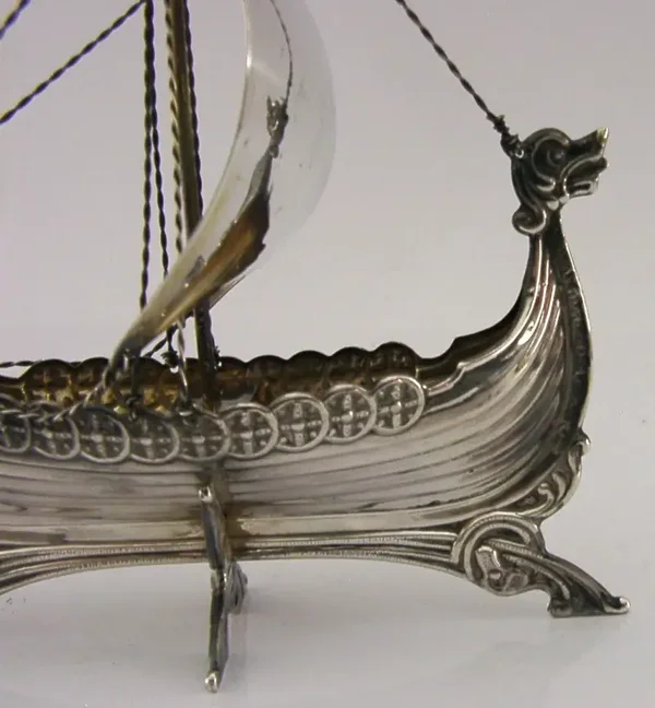 RARE NORWEGIAN SOLID STERLING SILVER VIKING SHIP BOAT c1940 ANTIQUE 4.5inch