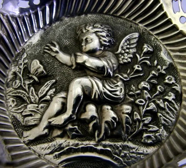 ENGLISH VICTORIAN STERLISILVER CHERUB ANGEL BUTTERFLY PIERCED DISH 1897 ANTIQUE