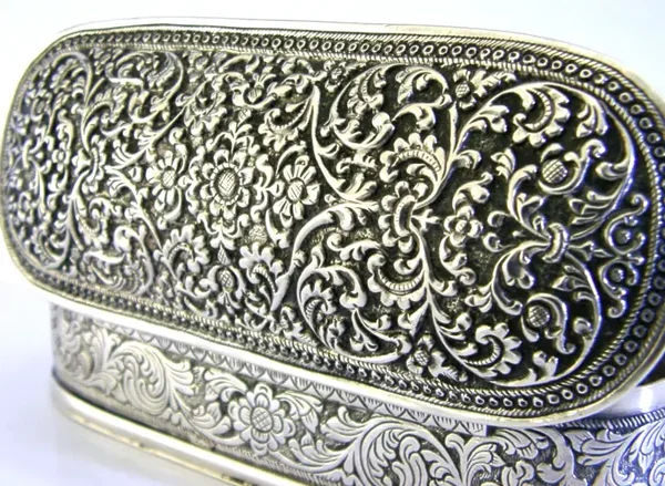 BEAUTIFUL INDIAN / CEYLON 116g SOLID SILVER BOX c1890 ANTIQUE