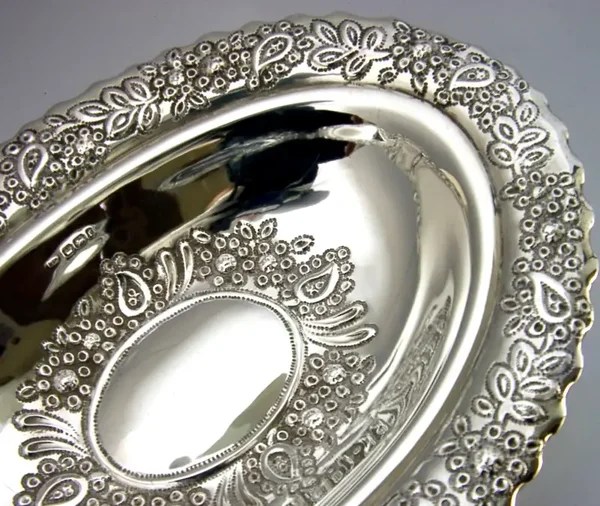 STUNNING 246g ENGLISH STERLING SILVER FLOWER EMBOSSED BOWL DISH 1909 ANTIQUE