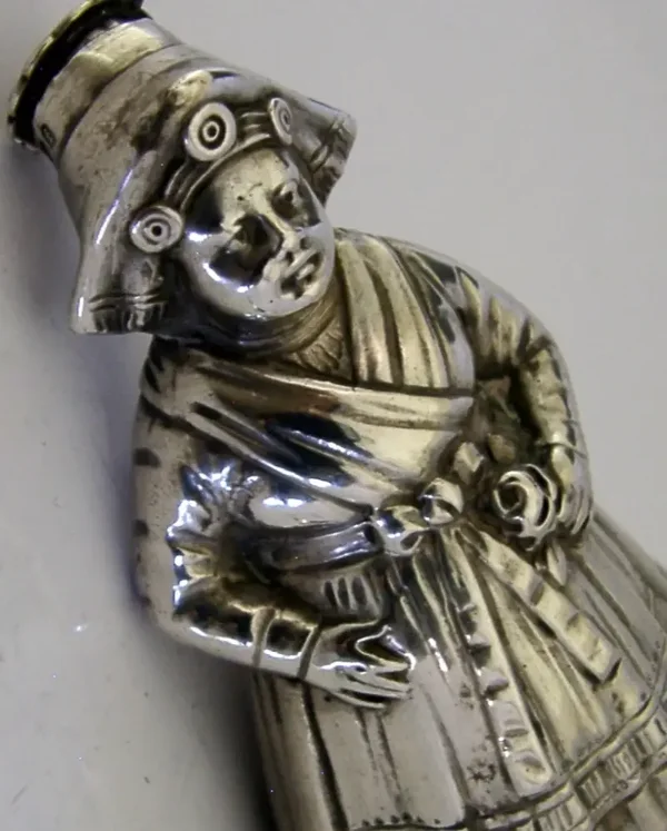 GERMAN HANAU SOLID SILVER DUTCH GIRL PEPPER POT 1921 HEAVY 50g ANTIQUE