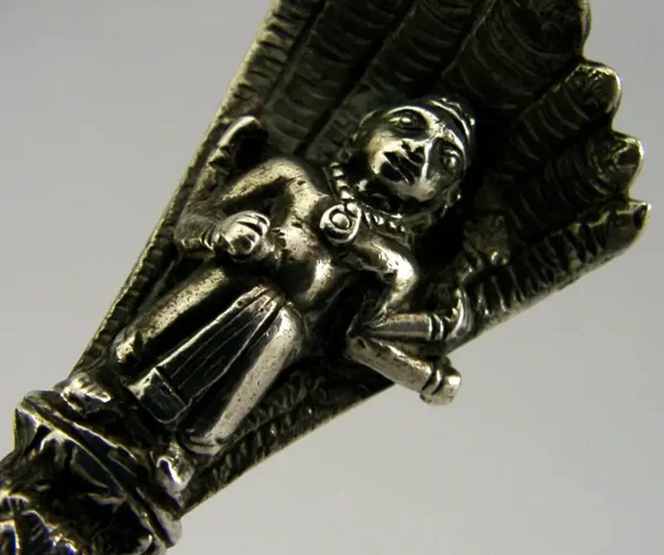 LARGE HEAVY 98g INDIAN SILVER DEITY OFFERING SERVING SPOON c1880 ANTIQUE SNAKES