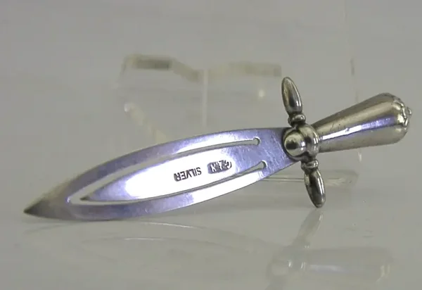 NOVELTY ENGLISH SOLID STERLING SILVER TROWEL BOOKMARK c1910 ANTIQUE