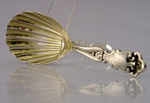 RARE VICTORIAN SOLID STERLING SILVER CADDY SPOON 1862 ANTIQUE