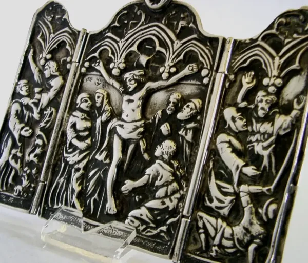RARE 194g GERMAN HANAU SOLID SILVER TRAVEL CRUCIFIXION TRIPTYCH c1890 RELIGIOUS