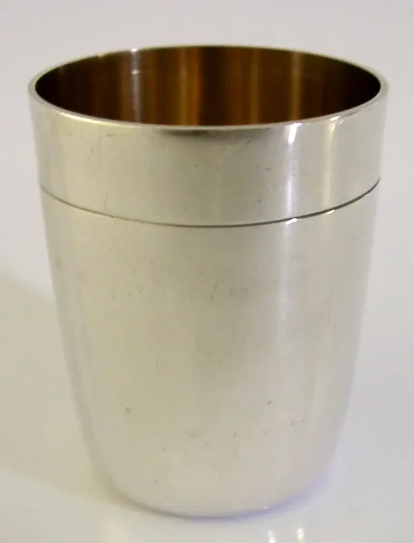 STYLISH GERMAN STERLING SILVER WHISKY TOT CUP c1950 BARWARE 27g