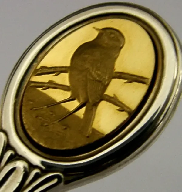 SOLID STERLING SILVER ROBIN ANIMAL BIRD SPOON LONDON 1975 BIRD 26g