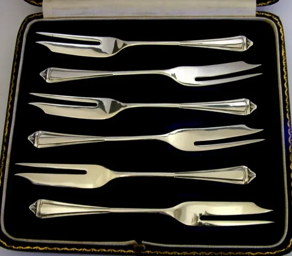 CASED SIX ENGLISH STERLING SILVER CAKE PASTRY FORKS 1941 ART DECO 72g