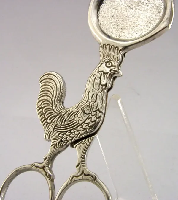 NOVELY ENGLISH STERLING SILVER BOILED HEN EGG TOPPER CUTTER 2000 75g CHICKENS