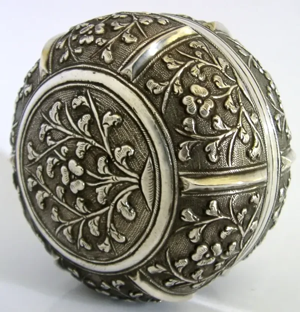 INDO CHINESE EXPORT SOLID SILVER BOX c1900 88g STUNNING ANTIQUE