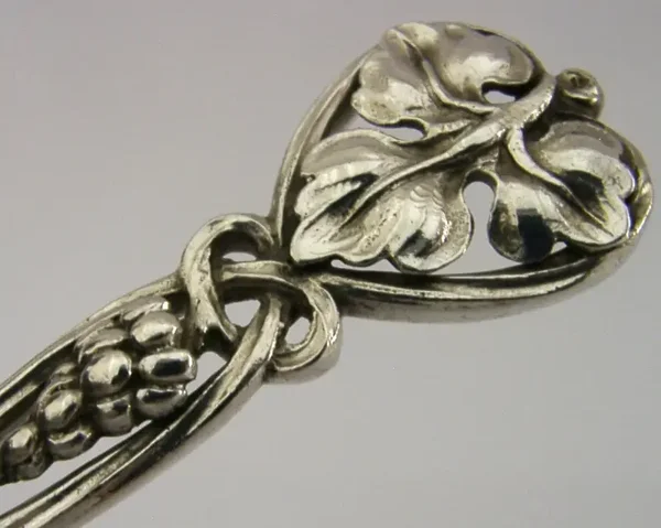 STUNNING LIBERTY & Co ARTS & CRAFTS STERLING SILVER PASTRY CAKE SERVER 1924