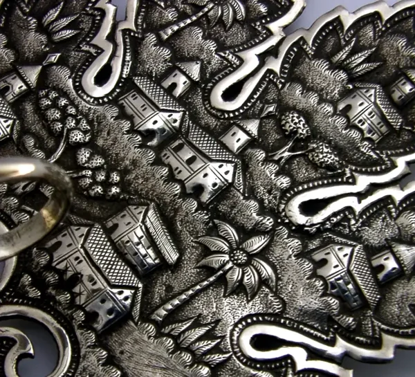 PRETTY ANGLO INDIAN SOLID SILVER LEAF SHAPED DISH c1900 ANTIQUE 90g