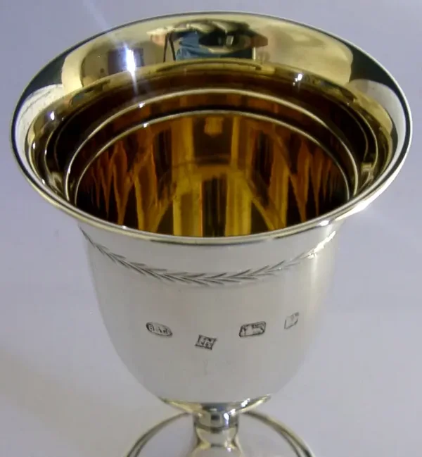 MINT ENGLISH STERLING SILVER WINE GOBLET CHALICE CUP 1985 BARWARE