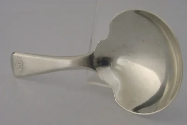 ENGLISH VICTORIAN SOLID STERLING SILVER CADDY SPOON 1844 ANTIQUE