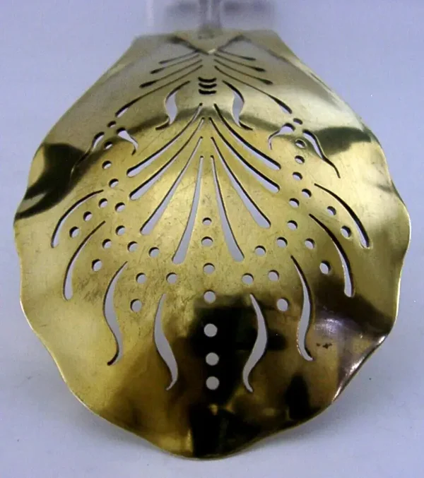LARGE SECESSIONIST GERMAN ANTIQUE SOLID SILVER GILT STRAINER SERVING SPOON c1910