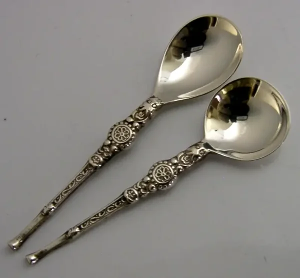 ROYALTY STERLING SILVER SALT & MUSTARD SPOON ENGLISH CORONATION SPOONS 1975