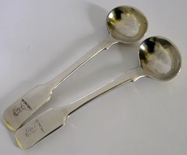 GEORGIAN STERLING SILVER SALT SPOONS ANTIQUE 1819 BULLER FAMILY CREST