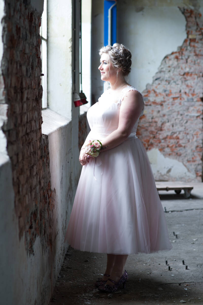 Trouwfotograaf Bruidsfotografie trouwfotografie Friesland fotograaf bruiloft Kleurrijk trouwen foto