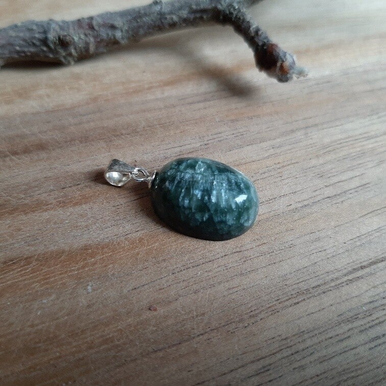 Serafiniet hangertje in 925 echt zilver