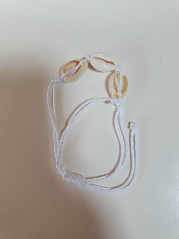 Armband met schelpjes