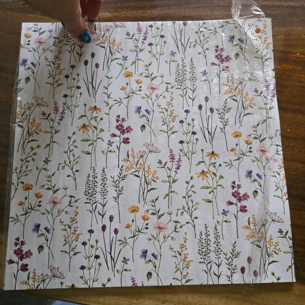 DSP Dainty flowers 12x12