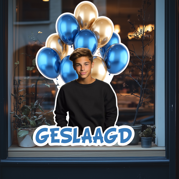 Geslaagd raamsticker eigen foto.