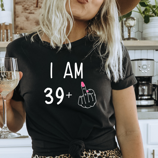 I AM 39 + Dames T-shirt
