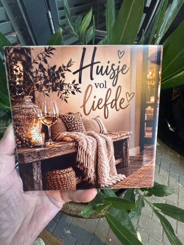 Tegeltje: Huisje vol liefde.