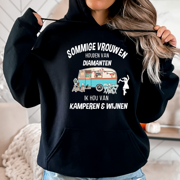 Camping hoodie- Sommige vrouwen houden van diamanten.....