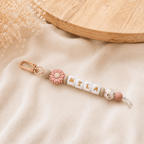 Tassenhanger met naam ‘Peach Daisy’