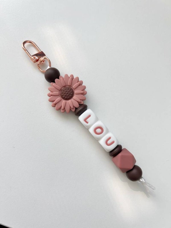 Tassenhanger daisybloem met naam