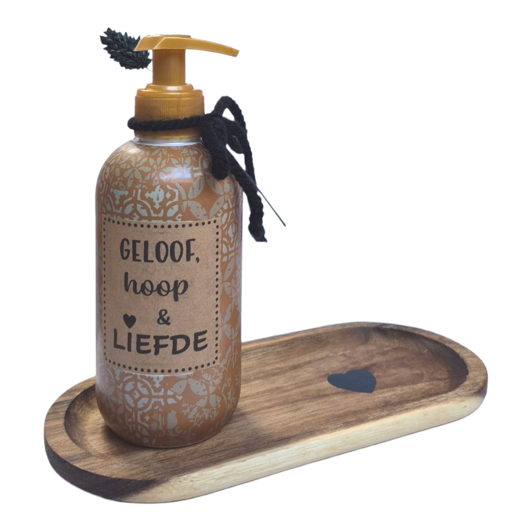 SG764 SOAP on a PLATE