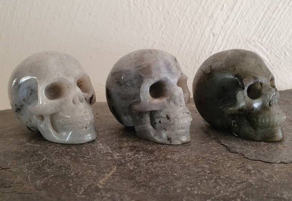 Kleine schedel Labradoriet 5 cm 92-97 gr