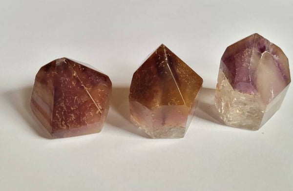 Bijzonder Amethist, hematiet geslepen punten Tocatins Amethyst Hematite 53 tm 66 gr.