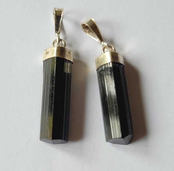Zwarte Toermalijn kristal hanger zilver cap 2,7 cm Black Tourmaline silver pendant, Schwarze Turmalin silber Anhänger