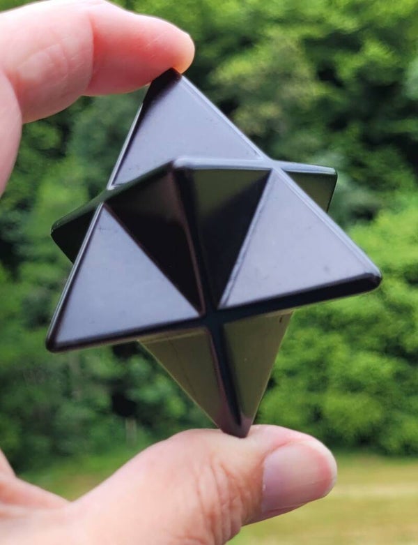 Merkaba Shungiet, Shungite, Schungit ca. 100 gr. 4 cm