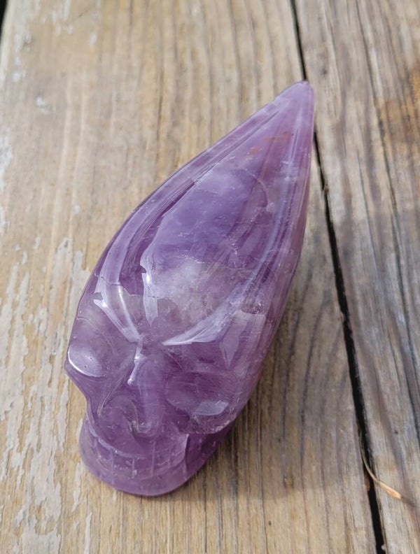 Traveller Skull Amethist 9,5 cm 223 gr. Amethyst Traveller Schädel, Traveller skull Amethyst.