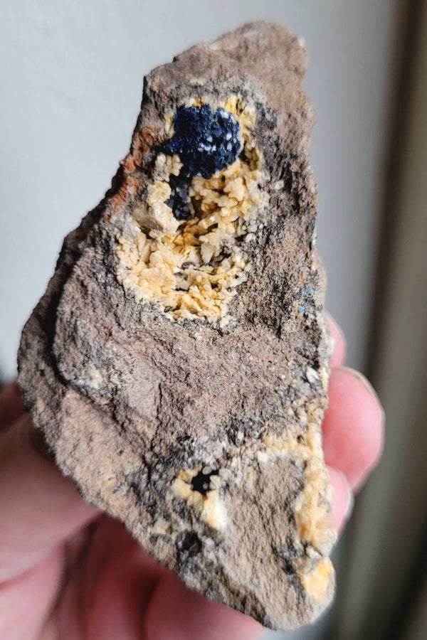 Ruwe Geode Azuriet met Dolomiet 88 gr. 7,5 cm Druse Azurit Deutschland, geode Azurite dolomite, germany