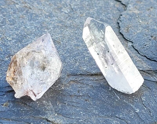 2 st. Heldere Brandberg kristallen 2-3 cm 10 gr. 2st. Brandberg kristalle  2 pc Brandberg crystals