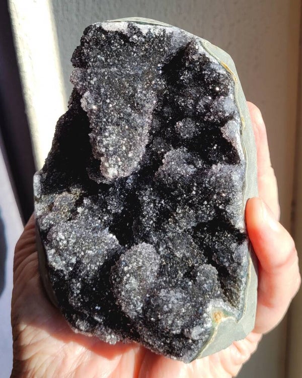 Black Amethyst Standup Uruguay 630 gr. 10 cm Zwarte Amethist, Schwarze Amethyst