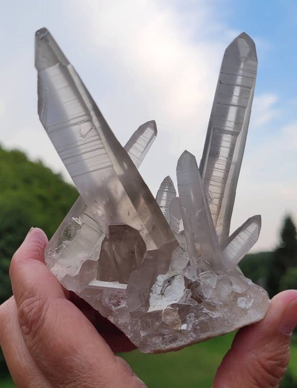 Cluster Laserquartz 350 gr. 13 cm Stufe Laserquarz, Cluster Laserkwartskristallen.