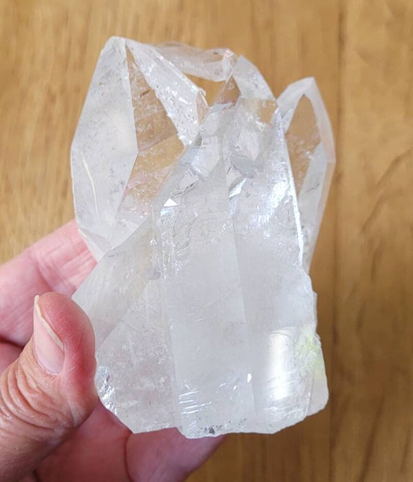 Helder Cluster Bergkristal 285 gr. 8 cm Stufe Bergkristall, Clear Quartz cluster