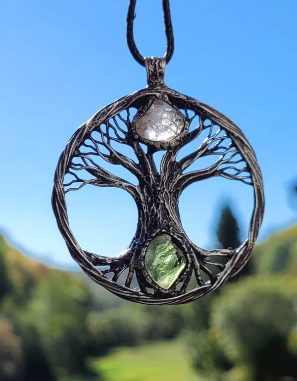 Handmade pendant Tree of life Herkimer and Moldavite 5 cm Diamond quarz, Moldavit.