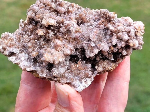 Dogtooth Calcite Needlequartz 181 gr. 8 cm Hundezahn Calcit mit nadelquarz.