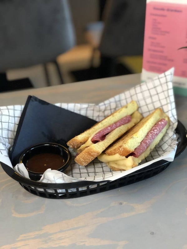 Tosti met kaas & salami