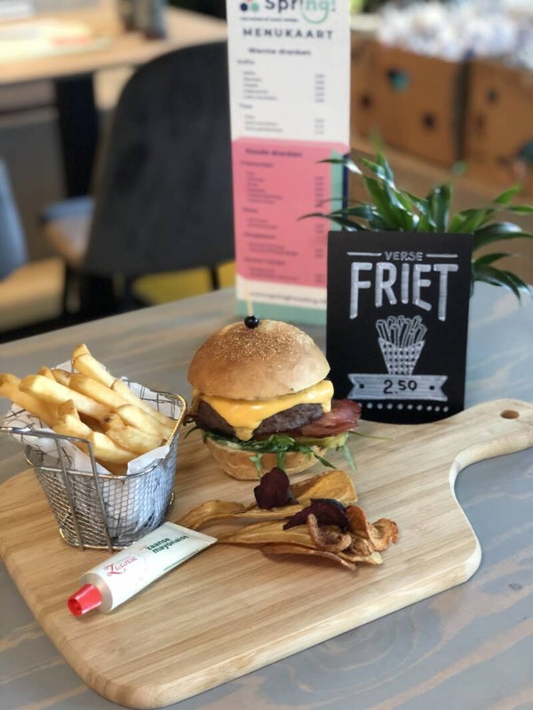 SPRING! Burger & Patat