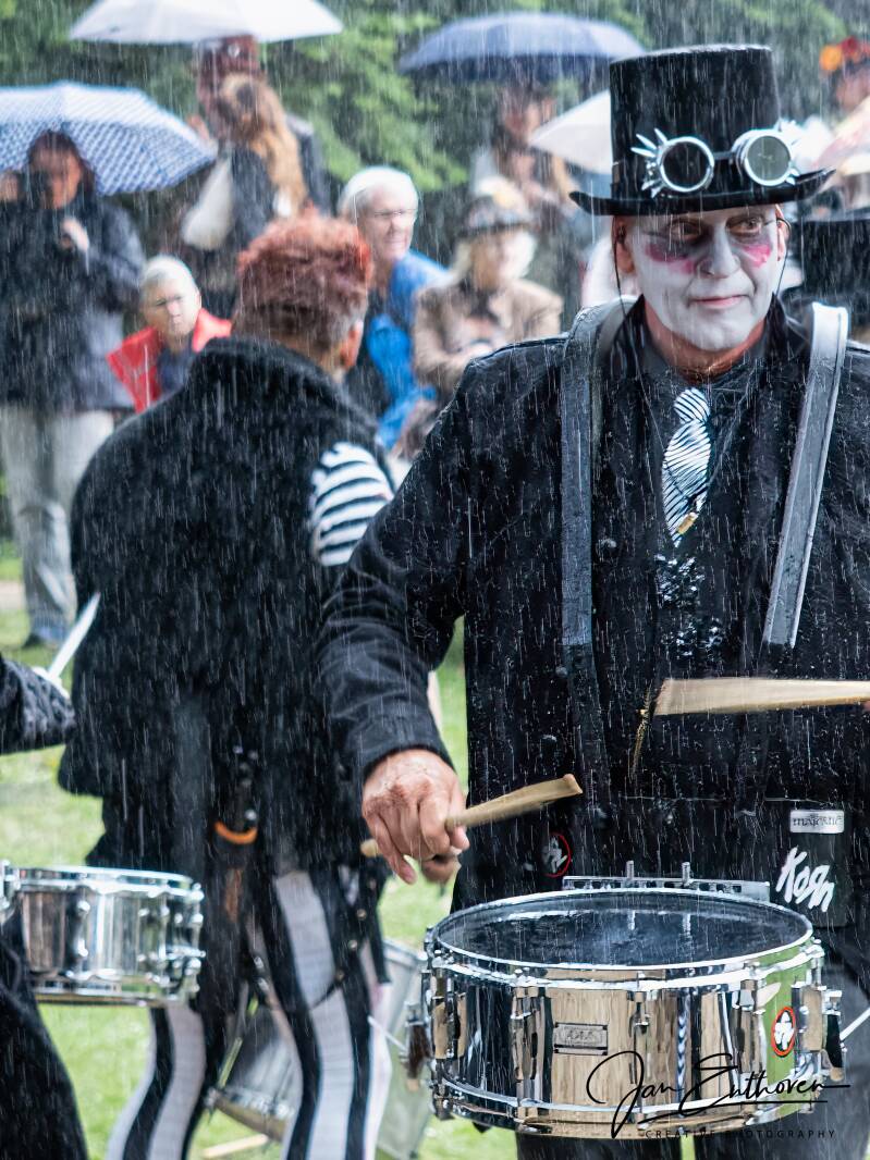 elfiaarcen2022-pepl5804.jpg - Elfia Arcen 2022 drumband Volle Petaj