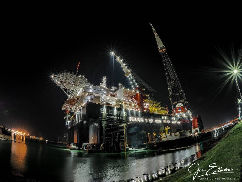 sleipnir-11.jpg - Sleipnir hijsplatform met fish-eye lens