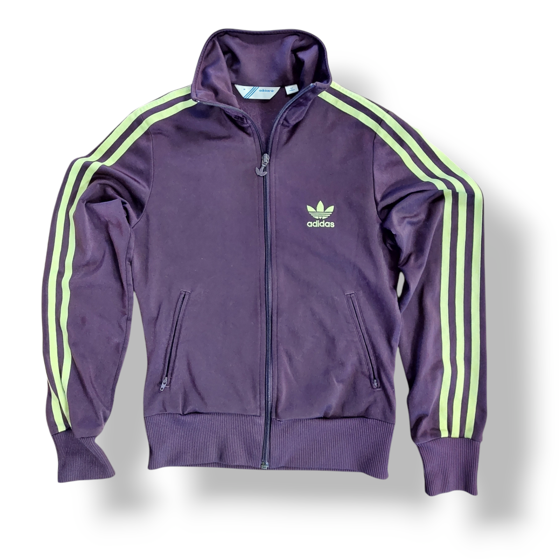 Tweedehands en vintage Adidas kleding kopen