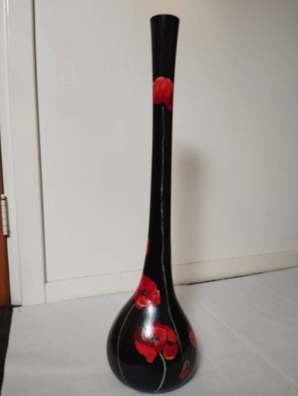 Zwarte vaas 'Rode klaprozen' M